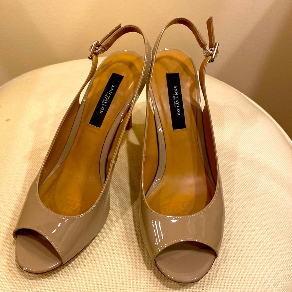 Ann Taylor Nude Slingbacks